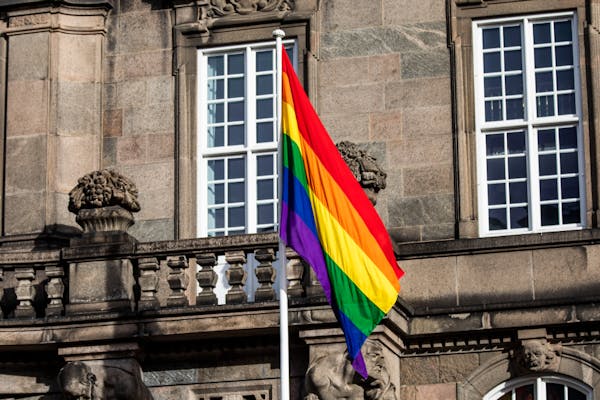Prideflaget kan have vajet fra Christiansborg for sidste gang